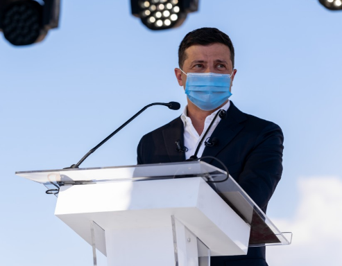 Зеленский рассказал о серьезном шаге вперед по Донбассу
Зеленский рассказал о серьезном шаге вперед по Донбассу