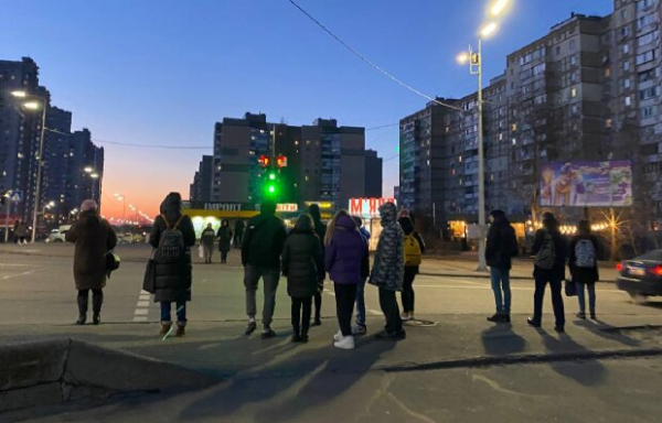 Главные новости за 29 февраля: церковники отобрали медаль у военного-гея, жуткие счета за свет и везение пенсионеров в марте Главные новости за 29 февраля: церковники отобрали медаль у военного-гея, жуткие счета за свет и везение пенсионеров в марте