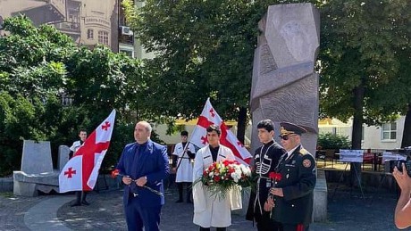 В Киеве почтили память погибших в российско-грузинской войне В Киеве почтили память погибших в российско-грузинской войне