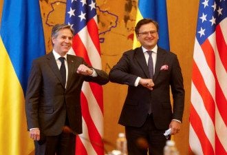 Блинкен обсудил с Кулебой реакцию США и союзников на агрессию РФ: что решили
Блинкен обсудил с Кулебой реакцию США и союзников на агрессию РФ: что решили