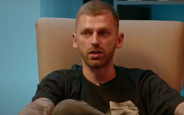Андрей Рыбак из "Холостячки" показал, какие позы практикует с женой: "В плацкарте можем теперь..." Андрей Рыбак из "Холостячки" показал, какие позы практикует с женой: "В плацкарте можем теперь..."