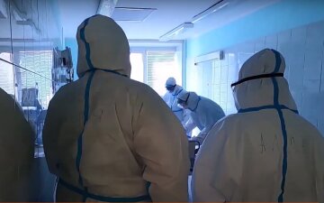 Новые пандемии, водные катастрофы и потери: украинцам обещают крайне сложный 2025 год