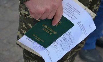 Пенсионеру пришла повестка: что делать, чтобы не нарваться на штрафы Пенсионеру пришла повестка: что делать, чтобы не нарваться на штрафы