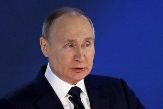 Путин не будет спасать своего кума Медведчука - политолог
