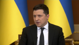Танки "на улицах" Киева, угроза РФ, цинизм Лаврова и СП-2: главные заявления Зеленского западным СМИ
