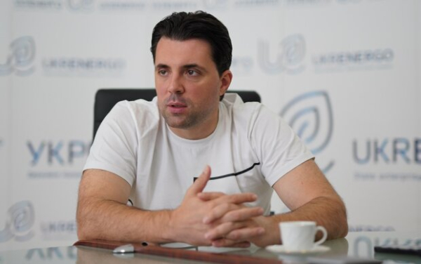 Президент во время войны получает 28 тысяч, а руководство "Укрэнерго" - 1,7 млн: "Абсурд..." Президент во время войны получает 28 тысяч, а руководство "Укрэнерго" - 1,7 млн: "Абсурд..."