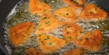 Вы никак это блюдо не испортите: рецепт картофеля с хрустящей корочкой Вы никак это блюдо не испортите: рецепт картофеля с хрустящей корочкой