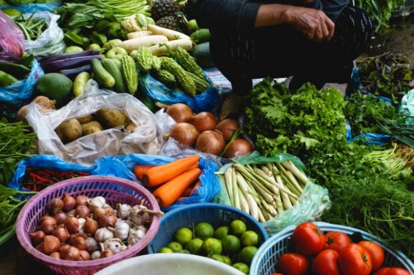 Популярные в Украине продукты внезапно подешевели, новые цены приятно удивят Популярные в Украине продукты внезапно подешевели, новые цены приятно удивят