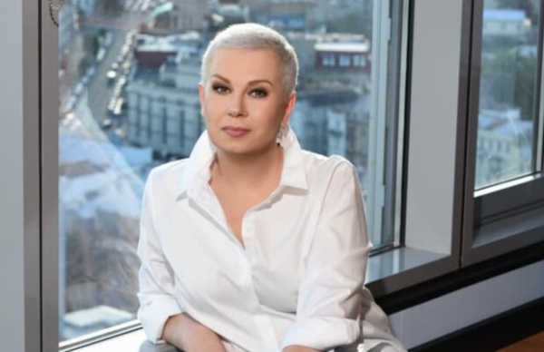 Ведущая "1+1" Мазур рассказала, как вера помогла ей преодолеть рак: "Наждачкой по стеклу" Ведущая "1+1" Мазур рассказала, как вера помогла ей преодолеть рак: "Наждачкой по стеклу"