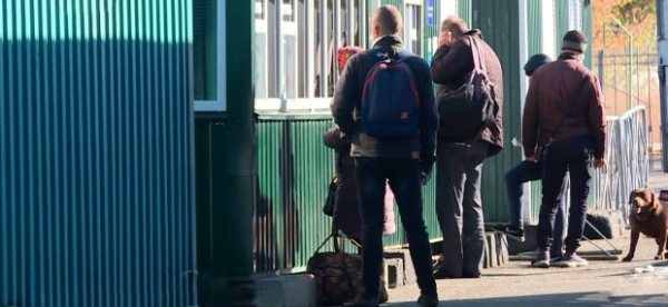 "У нас схема...": в Офисе Президента рассказали, когда мужчины смогут выехать из Украины&nbsp;