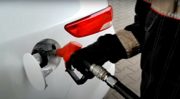 В Украине снова подскочили цены на бензин и автогаз: сколько придется выложить чтобы заправить свою крошку В Украине снова подскочили цены на бензин и автогаз: сколько придется выложить чтобы заправить свою крошку