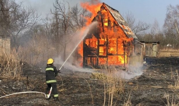 Украинцев предупредили о массовых пожарах: в МВД показали тревожные данные