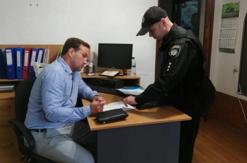 Киевское КП арендует элитную недвижимость за 1 грн: чиновник зарабатывает миллионы, кладя меньше 1% в бюджет Киевское КП арендует элитную недвижимость за 1 грн: чиновник зарабатывает миллионы, кладя меньше 1% в бюджет