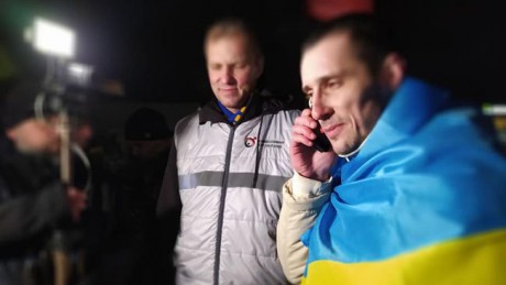 Политзаключенный Александр Шумков вернулся в Украину
