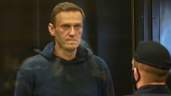 Навальному дали 3,5 года колонии Навальному дали 3,5 года колонии