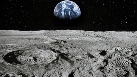 NASA подтвердило наличие воды на солнечной стороне Луны NASA подтвердило наличие воды на солнечной стороне Луны