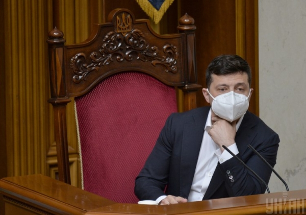 Новый этап смягчения карантина: Зеленский сказал, кто сможет работать
                                                                                