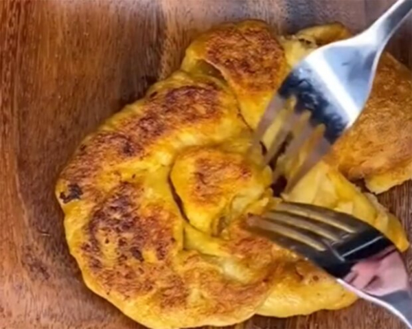Ароматное "мясо" из муки и воды: идеальный ужин, который не ударит по кошельку Ароматное "мясо" из муки и воды: идеальный ужин, который не ударит по кошельку