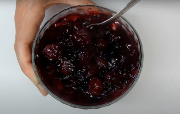 Вишня не только в варенье и джем: рецепт очень вкусного желе всего из 4 ингредиентов Вишня не только в варенье и джем: рецепт очень вкусного желе всего из 4 ингредиентов