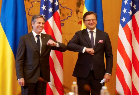 Кулеба встретился с госсекретарем США Блинкеном в Киеве Кулеба встретился с госсекретарем США Блинкеном в Киеве