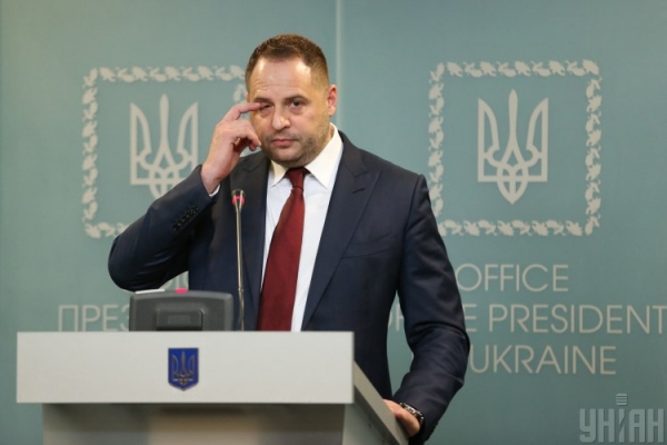 "Непростая встреча": Ермак поведал, о чем удалось договориться в Берлине
"Непростая встреча": Ермак поведал, о чем удалось договориться в Берлине