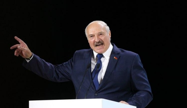 Лукашенко объяснил, почему назвал Путина последним диктатором Европы
Лукашенко объяснил, почему назвал Путина последним диктатором Европы