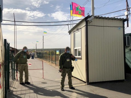 Украина призвала Россию объяснить неоткрытия новых КПВВ на Луганщине Украина призвала Россию объяснить неоткрытия новых КПВВ на Луганщине