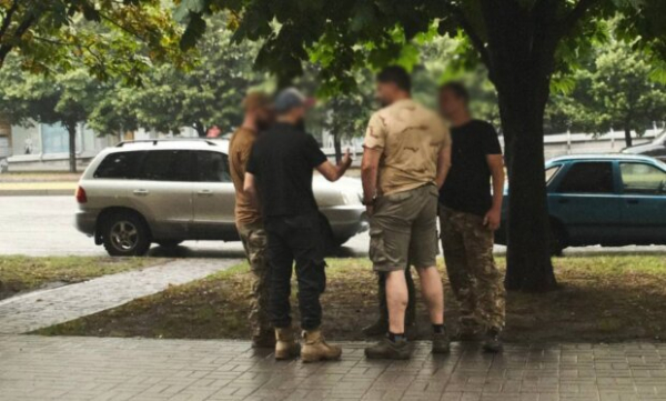 Долго не цацкались: военкомы в миг похитили украинца Долго не цацкались: военкомы в миг похитили украинца