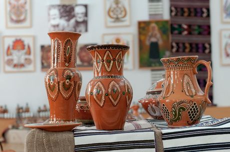 В Виннице презентовали полтысячи образцов уникальной Бубновской керамики В Виннице презентовали полтысячи образцов уникальной Бубновской керамики