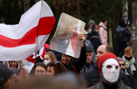 В Минске медики вышли на марш протеста В Минске медики вышли на марш протеста