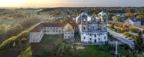 Прикарпатские волонтеры организуют выставку 3D скульптур Пинзеля Прикарпатские волонтеры организуют выставку 3D скульптур Пинзеля