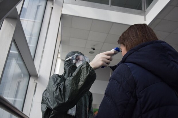 Медики назвали еще один главный симптом коронавирус: встречается у большей половины больных, не провороньте Медики назвали еще один главный симптом коронавирус: встречается у большей половины больных, не провороньте