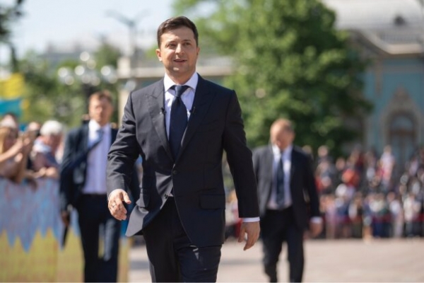 Зеленского предостерегли от опасных связей, тайны разговора всплыли в сети Зеленского предостерегли от опасных связей, тайны разговора всплыли в сети
