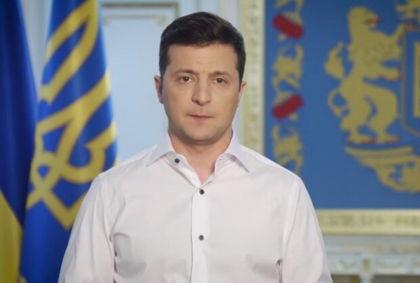 "Отдельный пламенный привет" – Зеленский намекнул мэру Черкасс на сепаратизм "Отдельный пламенный привет" – Зеленский намекнул мэру Черкасс на сепаратизм