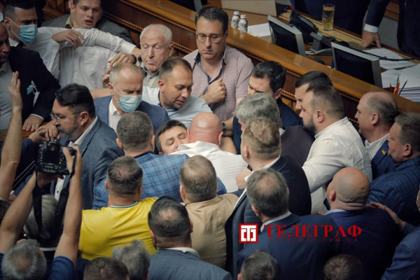 Кива и Тищенко подрались в Раде: полное видео боя
