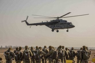 У России не хватит грузовиков для вторжения в Украину - Forbes
У России не хватит грузовиков для вторжения в Украину - Forbes
