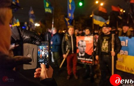 В Киеве прошло факельное шествие к 112-й годовщине со дня рождения Степана Бандеры