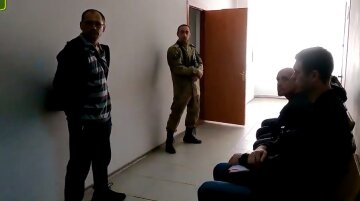 Добровольцы, очереди и "бусификация": как изменилась мобилизация за время войны Добровольцы, очереди и "бусификация": как изменилась мобилизация за время войны