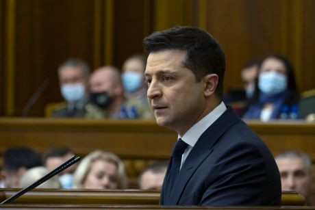 Президент обсудит действия РФ с главами фракций и групп парламента