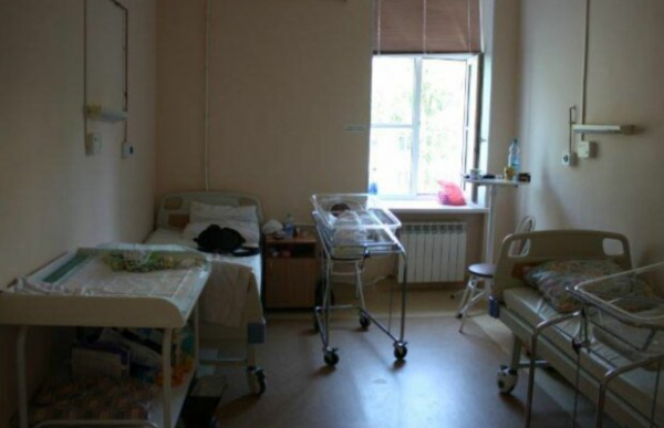 В Киеве роддом попал в скандал из-за смерти и матери, и ребенка: родственники хотят узнать правду В Киеве роддом попал в скандал из-за смерти и матери, и ребенка: родственники хотят узнать правду