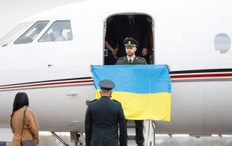 Президент вручил престижную награду нацгвардейцу Маркиву
Президент вручил престижную награду нацгвардейцу Маркиву
