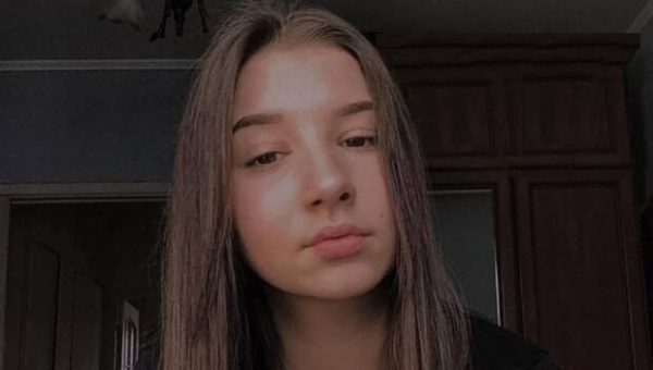 В Киеве 15-летняя сирота выбросилась из окна: "У родителей новые семьи" В Киеве 15-летняя сирота выбросилась из окна: "У родителей новые семьи"