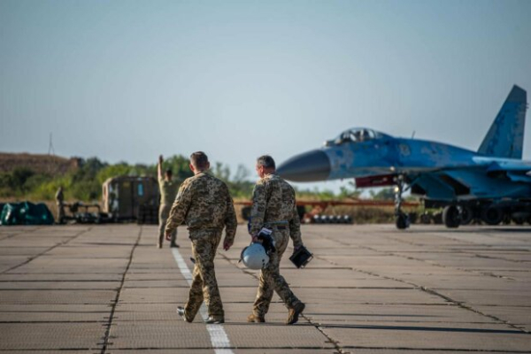 Удавка все туже: украинцев платить все больше из-за войны