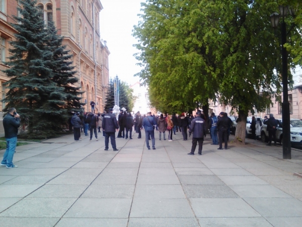 Малый бизнес продолжил бунтовать против карантина: по Украине прокатились протесты
Малый бизнес продолжил бунтовать против карантина: по Украине прокатились протесты