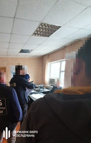 В Николаеве копов обвинили в зверском избиении. Фото 18+
В Николаеве копов обвинили в зверском избиении. Фото 18+