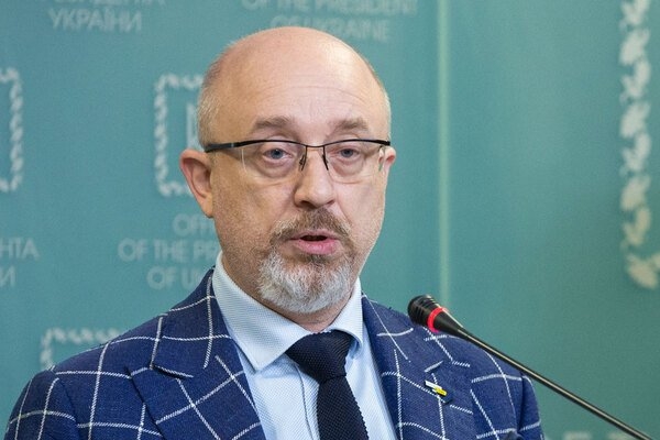 Резников заявил, что представителей ОРДЛО будет больше четырех
Резников заявил, что представителей ОРДЛО будет больше четырех