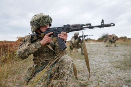 Оккупанты сегодня 9 раз обстреляли позиции ВСУ на Донбассе, ранен украинский военный Оккупанты сегодня 9 раз обстреляли позиции ВСУ на Донбассе, ранен украинский военный