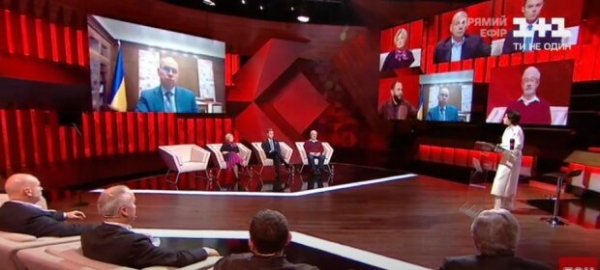 Степанов рассказал, на сколько МОЗ увеличит количество коек и анонсировал развертывание мобильных госпиталей Степанов рассказал, на сколько МОЗ увеличит количество коек и анонсировал развертывание мобильных госпиталей