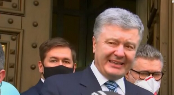 Главное за ночь: разоблачение Порошенко, "дань" с украинцев по 16 тысяч в бюджет, школы без оценок и сокращение пенсий на 50% Главное за ночь: разоблачение Порошенко, "дань" с украинцев по 16 тысяч в бюджет, школы без оценок и сокращение пенсий на 50%