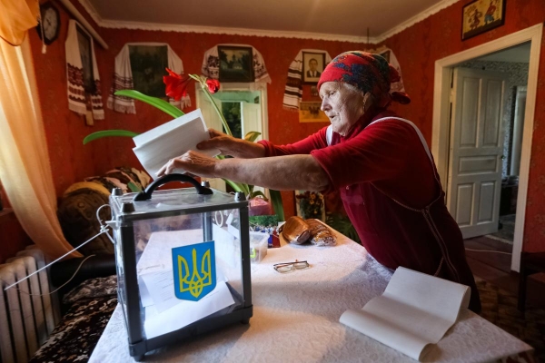 Местные выборы в Украине 2020: Рада официально назвала дату
                                                                                